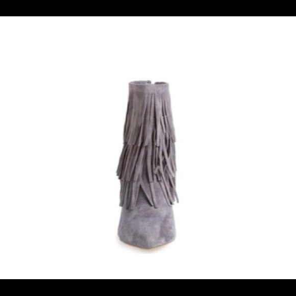 Steve Madden Grey suede flapper fringe  booties - Picture 3 of 7